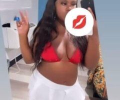 She soo thick 😍😘🍫 - Image 8