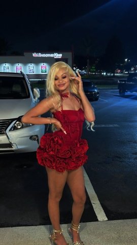 ✨ I’m a fun and friendly woman, ready to make your day brighter! ✨😊🌟💛 - 21 - 1