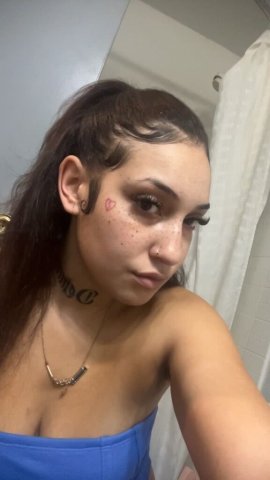I’m Latina available for you to live your best experience with me -24/7🥰FT show content available - 27 - 1