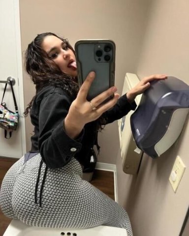 SwEeT💦SExY💋Independent Dreamgirl!😈 Available for incall outcall and I drive myself💦 - 26 - 1