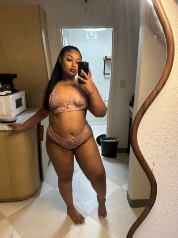 NEW GIRL ✅ Freaky Filipina Bombshell⭐⭐⭐⭐⭐Cum make this tight pssy SQUIRT 💦 Catch me while I'm here🥰✈ - 24 - 1