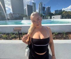 Bombshell Blonde 😍 - 26 - Image 5