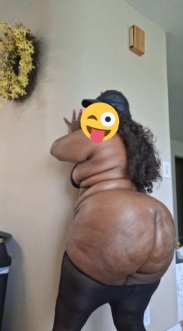 New Bubble booty Freak 👅Wet throat💦💋 Tight pussy Last Night intown😘 😘 - 35 - 1