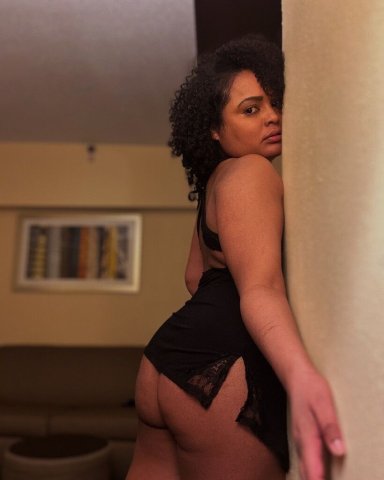 🎀Mesmerizing Mia 🎀 outcall only - 28 - 1