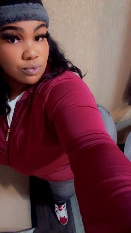 COME GET THAT NUT OFF WITH A NEW BBW 🤭😍 I EAT DICK SO CRAZYYYYYYY 😭😭🔥🔥🔥LAST NIGHT IN TOWN ✌🏾✌🏾 ITS WET,TIGHT AND CREAMY 🤭💦 - 31 - 1