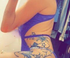 - SINGLE WET FREAKY ADDICTIVE AND INDEPENDENT - 30 - Image 1