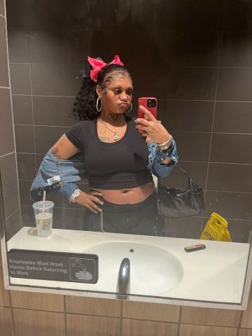 hhr specials nice safe hotel! pretty feminine 21 YO PRO SOCCER GIRLY my fav kink is to eat ass .lol Upscale exotic slut , . fetish friendly - 21 - 1