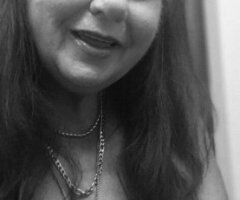 Louisville escorts - come kiss these full lips - 56