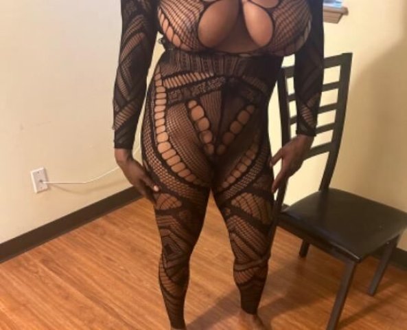 Looking For A Suga Daddy To Please In Every Way come pick me up and let's have some discreet fun dadd😋 - 27 - 1