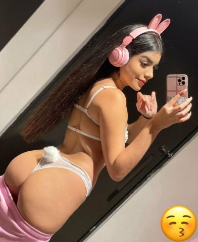 💦😋🍑available if you want 15 minuts or more call me or text me 🔥😋🤍with a nice special💯 - 22 - 1