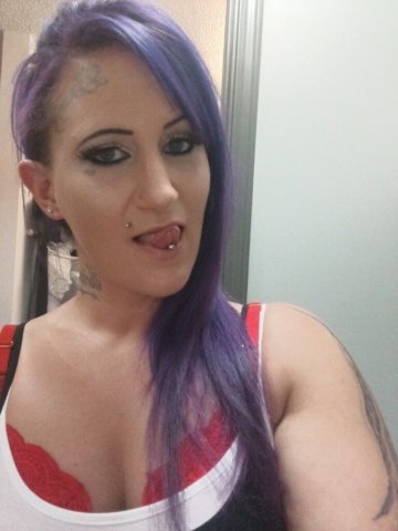 if you like thick white girls with big booty and you're about professional business! Then baby cum get some Breezy....Doing incall and out calls - 35 - 1