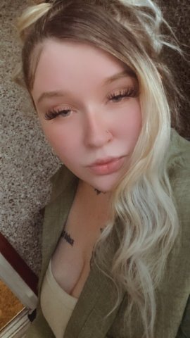 Want me 👉 Sub on FANSLY and DM on X or FANSLY ONLY💋 - 23 - 1