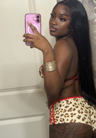 SEXy brown skin BABE - 21 - 1