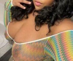 Voluptuous Barbie - 33 - Image 2