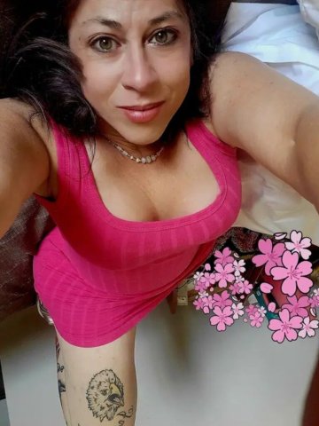 Green River 🍑Big Booty🫦Hot MILF🍒36DDD 🍑 - 55 - 1