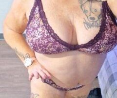 Eugene escorts - Quick Booking: Stepmom 39 | In/Out/Carfun/FT Fun | Videos Sell - 39