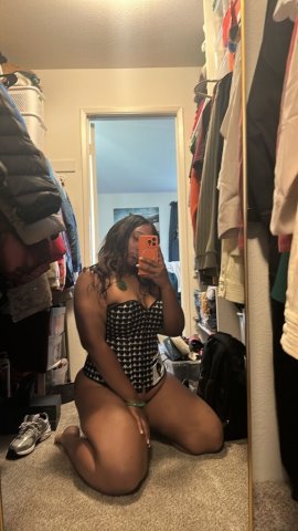 Sweet face, dangerous curves 💋 - 23 - 1