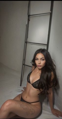 Brazilian Bombshell - 22 - 1