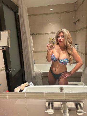 Sassy, Southern, & loves to spoil new OF - 30 - 1