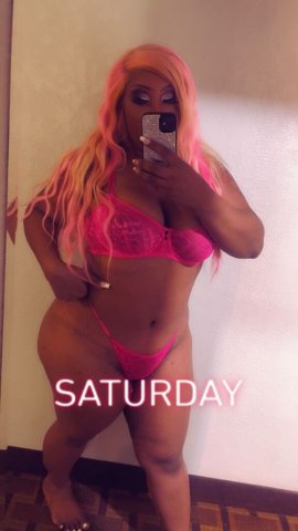 ill be here a few more days ..black and hawaiian nalgona - 28 - 1