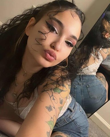 SwEeT💦SExY💋Independent Dreamgirl!😈 Available for incall outcall and I drive myself💦 - 26 - 1