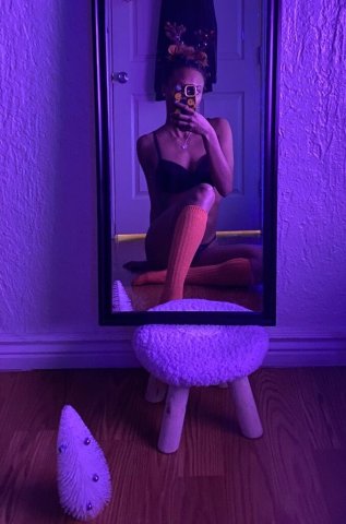 petite blasian🍭 - 20 - 1