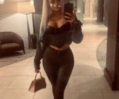 Sweet Pretty and Petite All Natural bombshell (; - 25 - Image 2
