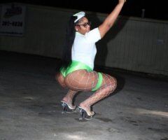 Here For A Good Time Not A Long Time Dont Miss This Big Booty Freak Experience - 26 - Image 5