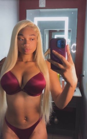 SEXY HOTTIE - 27 - 1