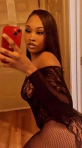 Can i be your lil freak 🤫👅NEW GIRL 💋 - 22 - 1