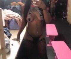 Pussy Wrapped Tight Wit A Bow 🎁 - 26 - Image 3