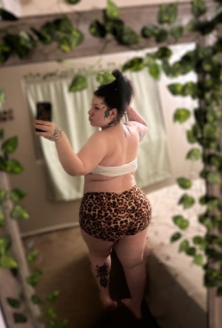 100 QV sexy thick and tatted - 22 - 1