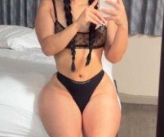 A beautiful girl looking for someone to bond with - 22 - Image 2