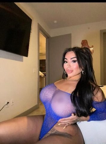 Daniela✈visiting daddy 💋https://nof.bio/Daniela1923 - 24 - 1