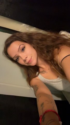 text me for meets:) dont be cheap! content and facetime shows! available sunday! - 23 - 1