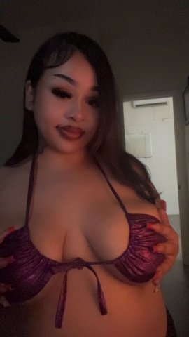 PRETTY BUSTY LATINA 💗 - 23 - 1