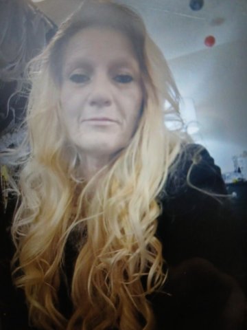 hey fellas come see a sexy milf 😘 - 52 - 1