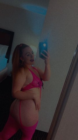 Sexy RedHead BombShell - 19 - 1
