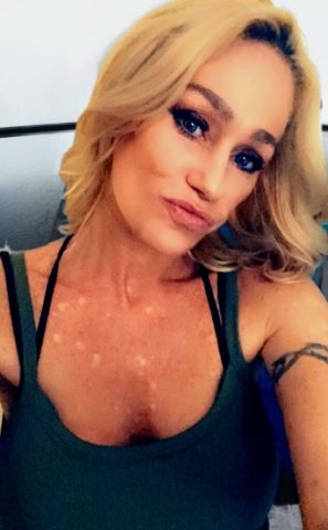 Come play woth this Blonde Baddie - 44 - 1