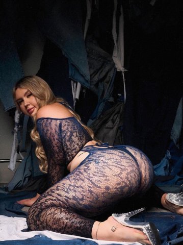 Big booty MILF ! - 30 - 1