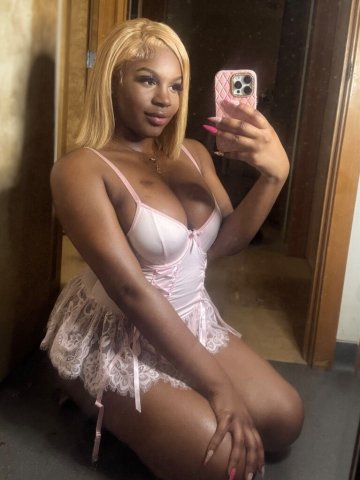 Your Favorite Ebony Firecracker ! 🧨 🔥 Sexy, Tight & Natural 💋 TNA Verified ✅ PREBOOKING 1/16-1/20 - 22 - 1