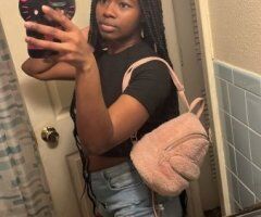 Sweet 21-Year-Old, Caring & Available - 21 - Image 2