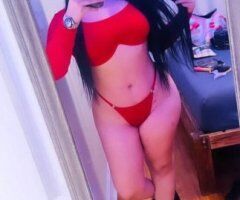 Queens escorts - Hey guys I’m back in town for the weekend and I’m with a friend looking for generous men who want to enjoy some time with 2 beautiful women - 22