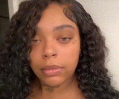 Green eyes 👀 with a beautiful suprise🦄😻read before contacting incompetence will be ignored⚠ - 21 - Image 4