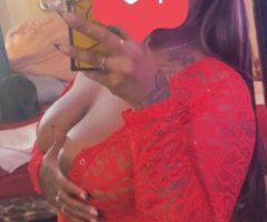 Milwaukee escorts - hey, I'm available whenever you are. Let me make you come all over me. - 25