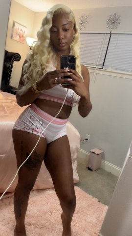 CREAMY EBONY PLAYMATE😘🍫 READY FOR FUN 24/7 🍭 - 23 - 1