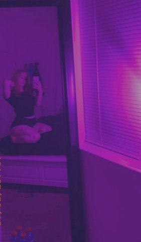 Available💋 - 25 - 1