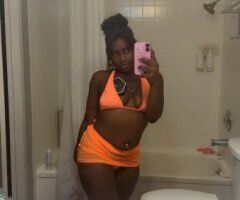 Oakland/East Bay escorts - PIERCED KITTY & NIPPLES 💋💦 THICK 4'10 CUTIE 💕 Available 24/7 - 24