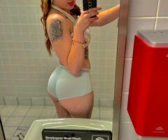 your favorite blondie💋 everything your looking for 🤪 - 22 - Image 3