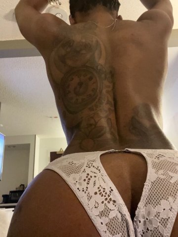 THROAT GOAT, TASTYNESS, TIGHT PUSSY, TERRIFIC TATIANNA is available for you RIGHT NOW🙌🏾☺ Tap in before this SNOW HITS! And get the best timeeeee😭😙 - 28 - 1